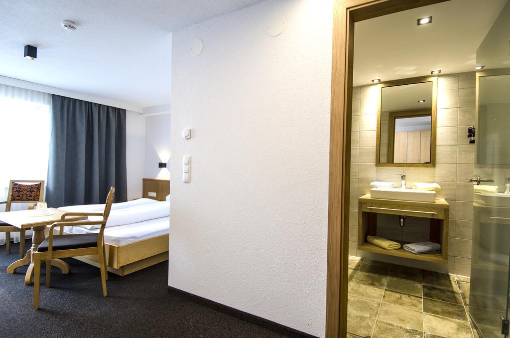 Hotel Garni Persutt Ischgl Ngoại thất bức ảnh
