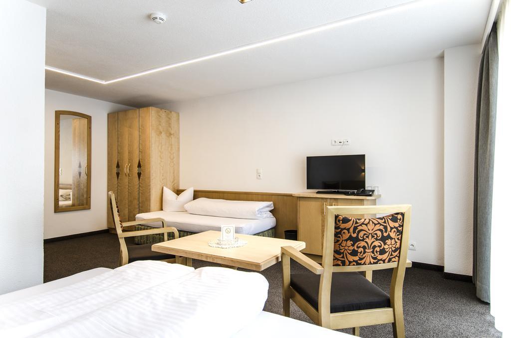 Hotel Garni Persutt Ischgl Ngoại thất bức ảnh