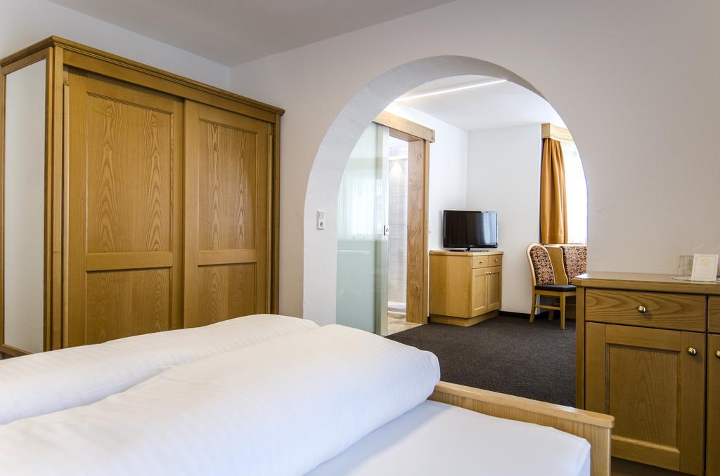 Hotel Garni Persutt Ischgl Ngoại thất bức ảnh