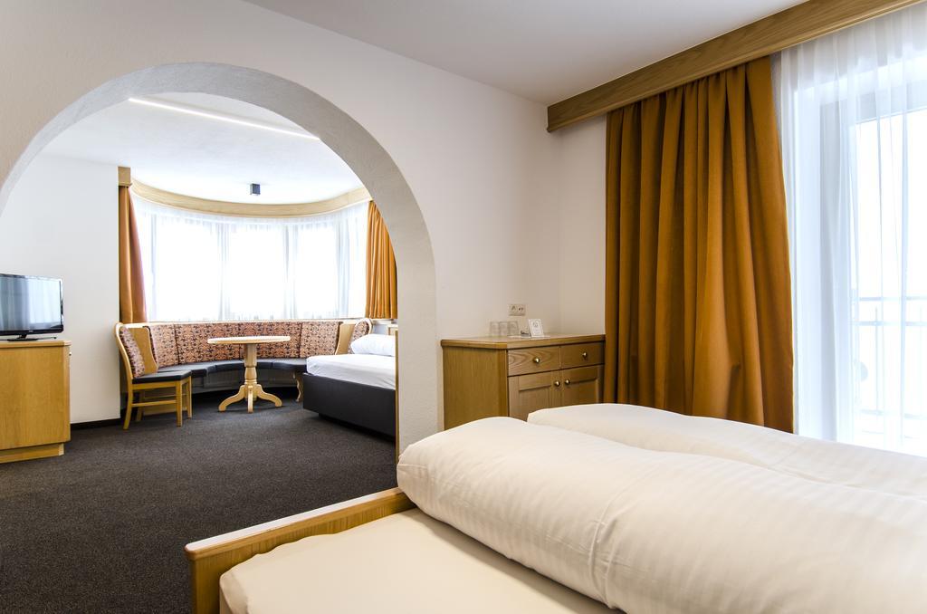 Hotel Garni Persutt Ischgl Ngoại thất bức ảnh