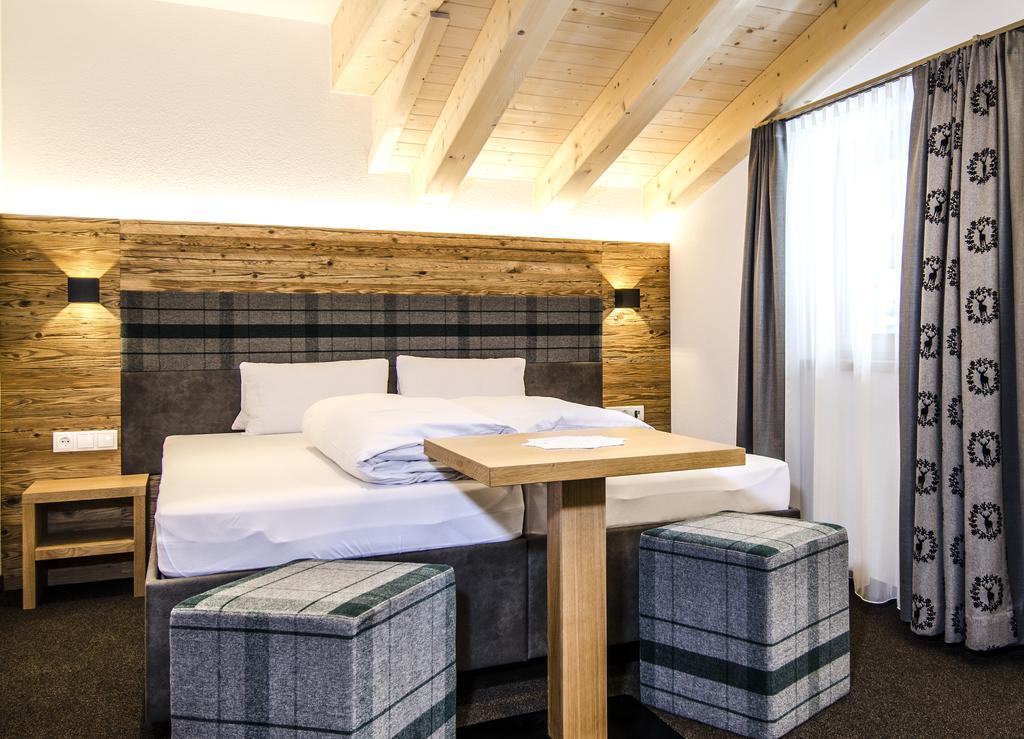 Hotel Garni Persutt Ischgl Ngoại thất bức ảnh
