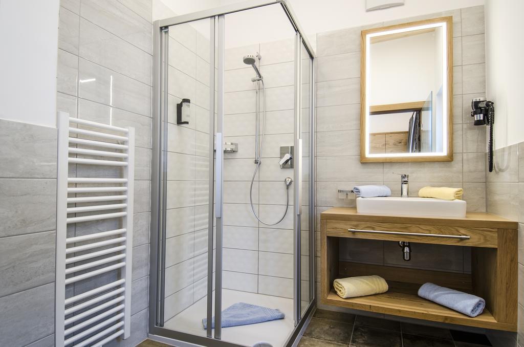 Hotel Garni Persutt Ischgl Ngoại thất bức ảnh