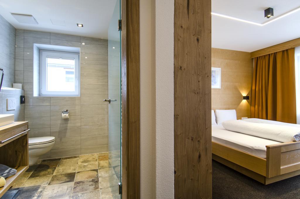 Hotel Garni Persutt Ischgl Ngoại thất bức ảnh