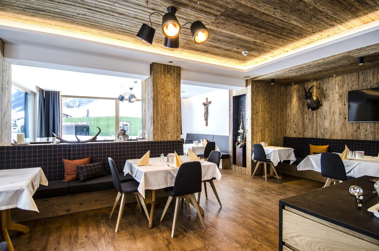 Hotel Garni Persutt Ischgl Ngoại thất bức ảnh